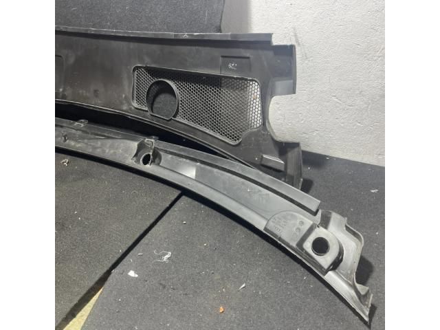 bontott AUDI A6 C6 Szélvédő Takaró