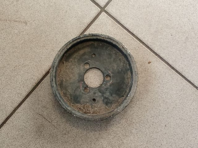 bontott AUDI A6 C6 Szervó Szivattyú Szíjtárcsa