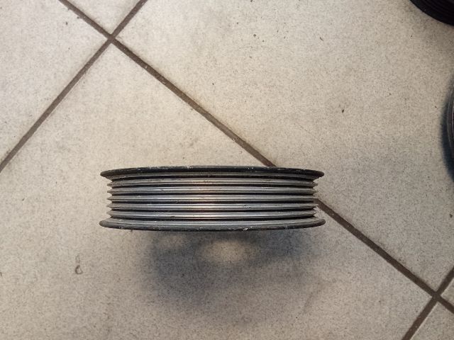 bontott AUDI A6 C6 Szervó Szivattyú Szíjtárcsa