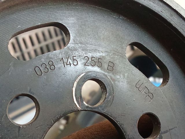 bontott AUDI A6 C6 Szervó Szivattyú Szíjtárcsa