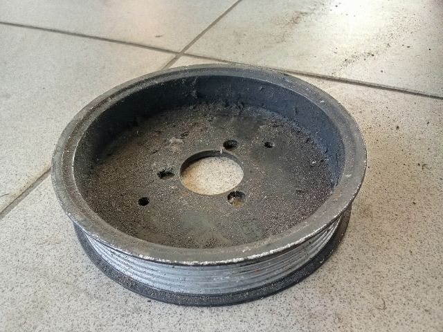 bontott AUDI A6 C6 Szervó Szivattyú Szíjtárcsa