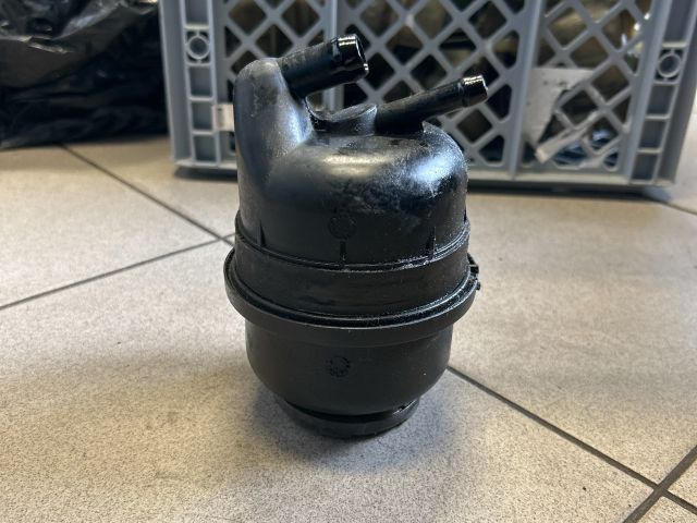 bontott AUDI A6 C6 Szervóolaj Tartály