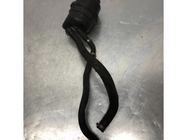 bontott AUDI A6 C6 Szervóolaj Tartály