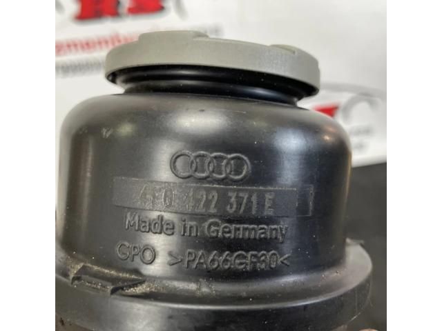 bontott AUDI A6 C6 Szervóolaj Tartály