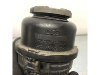 bontott AUDI A6 C6 Szervóolaj Tartály