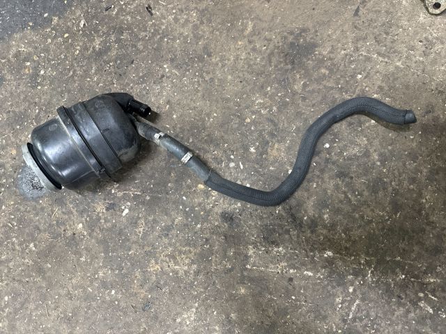 bontott AUDI A6 C6 Szervóolaj Tartály