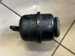 bontott AUDI A6 C6 Szervóolaj Tartály