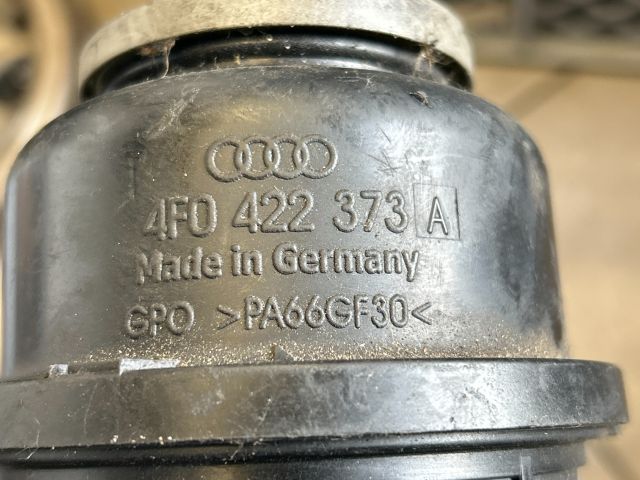 bontott AUDI A6 C6 Szervóolaj Tartály