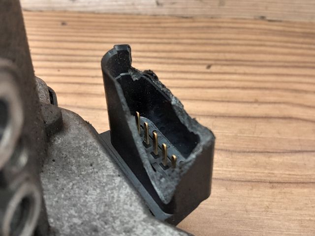 bontott AUDI A6 C6 Szívósor Elektronika