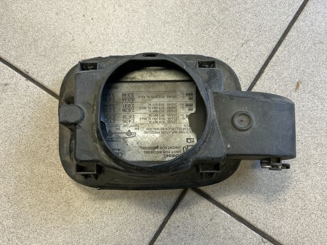 bontott AUDI A6 C6 Tankajtó