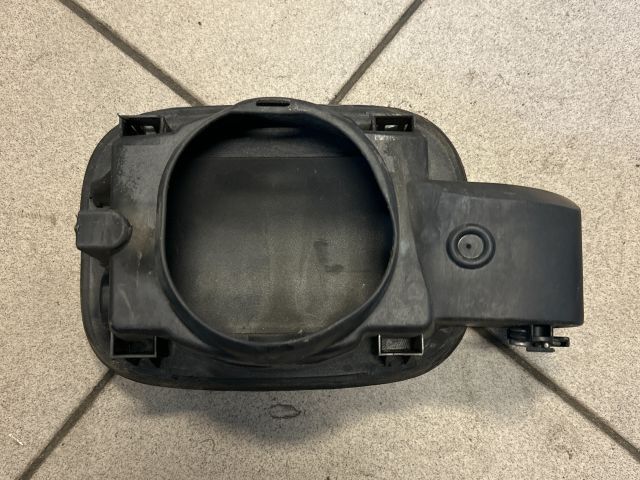 bontott AUDI A6 C6 Tankajtó