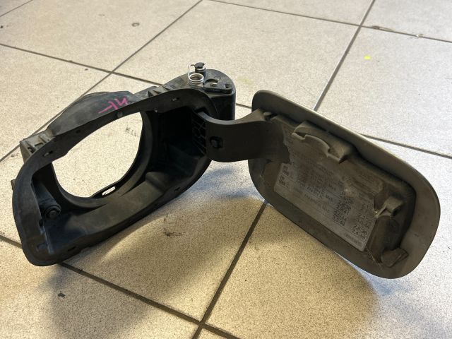 bontott AUDI A6 C6 Tankajtó