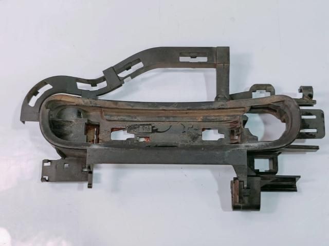 bontott AUDI A6 C6 Tartó Bak