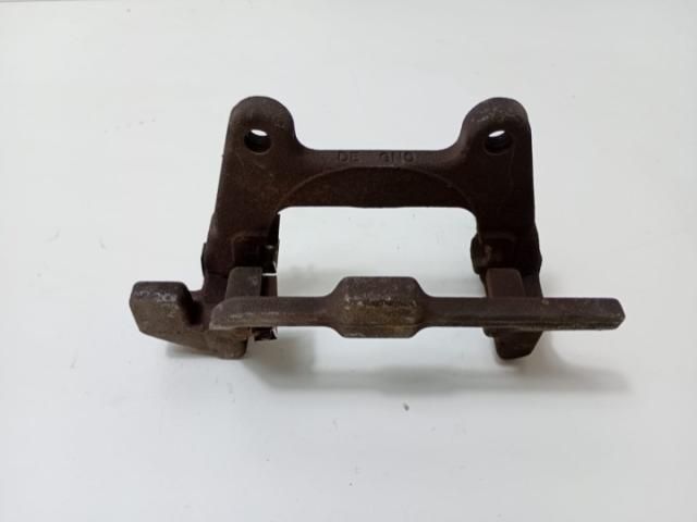 bontott AUDI A6 C6 Tartó Bak