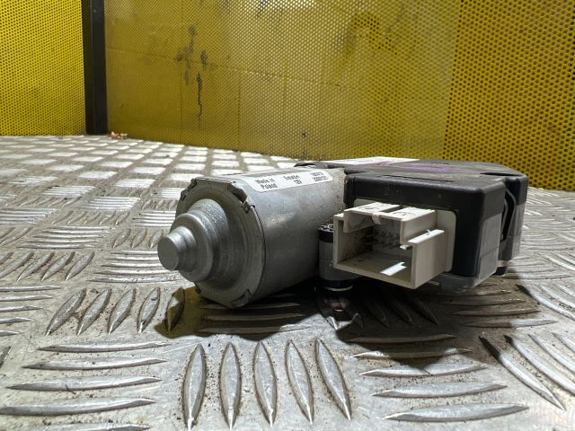 bontott AUDI A6 C6 Tető Mozgató Motor