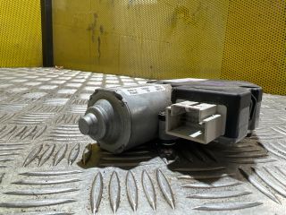 bontott AUDI A6 C6 Tető Mozgató Motor