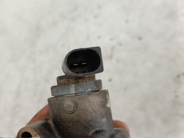 bontott AUDI A6 C6 Üzemanyag Befecskendező Vezérlő