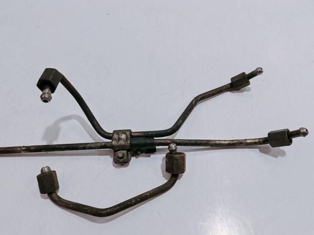 bontott AUDI A6 C6 Üzemanyagcső