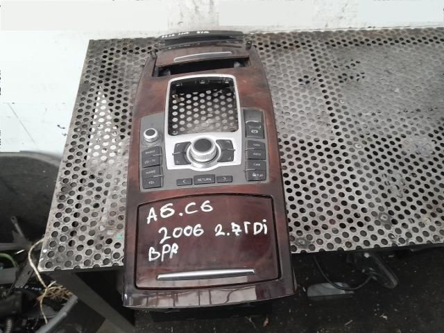 bontott AUDI A6 C6 Váltókar Keret