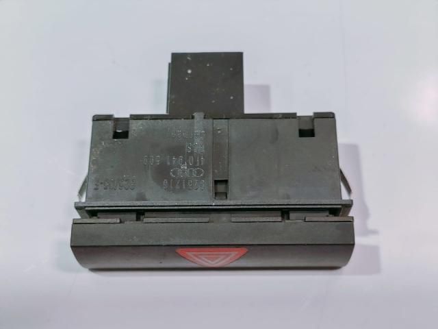 bontott AUDI A6 C6 Vészvillogó Kapcsoló