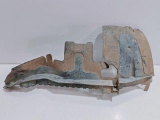 bontott AUDI A6 C6 Vízhűtő Radiátor Tartó