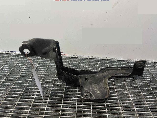 bontott AUDI A6 C6 Vízhűtő Radiátor Tartó