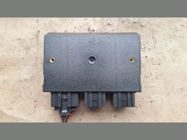 bontott AUDI A6 C6 Vonóhorog Elektronika