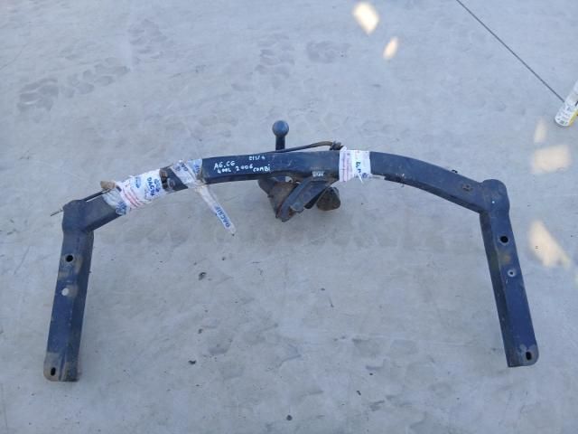 bontott AUDI A6 C6 Vonóhorog