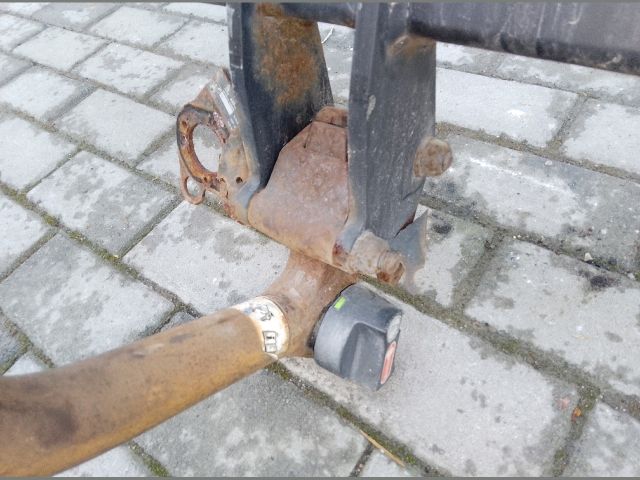 bontott AUDI A6 C6 Vonóhorog