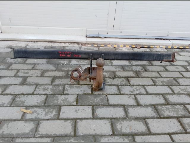 bontott AUDI A6 C6 Vonóhorog