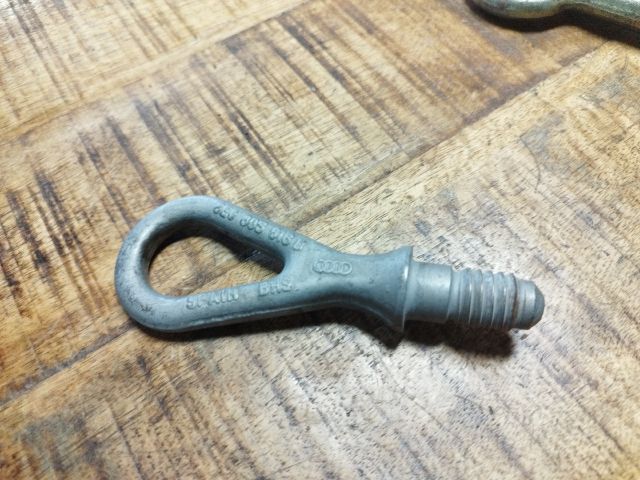 bontott AUDI A6 C6 Vonószem