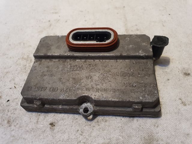 bontott AUDI A6 C6 Xenon Trafó