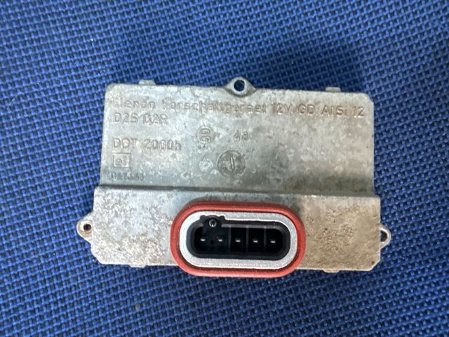 bontott AUDI A6 C6 Xenon Trafó