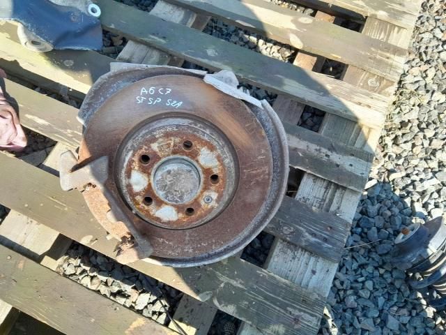 bontott AUDI A6 C7 Bal hátsó Csonkállvány