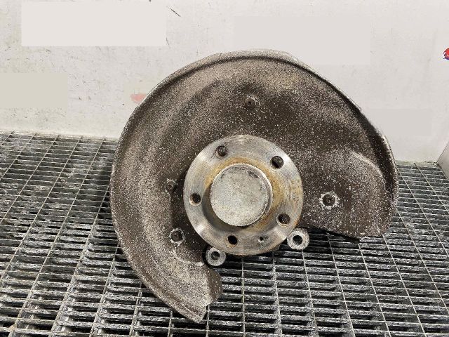 bontott AUDI A6 C7 Bal hátsó Csonkállvány