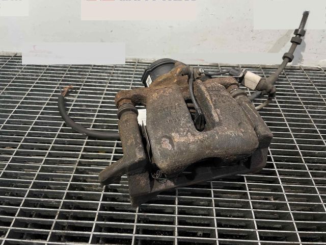 bontott AUDI A6 C7 Bal hátsó Féknyereg Munkahengerrel