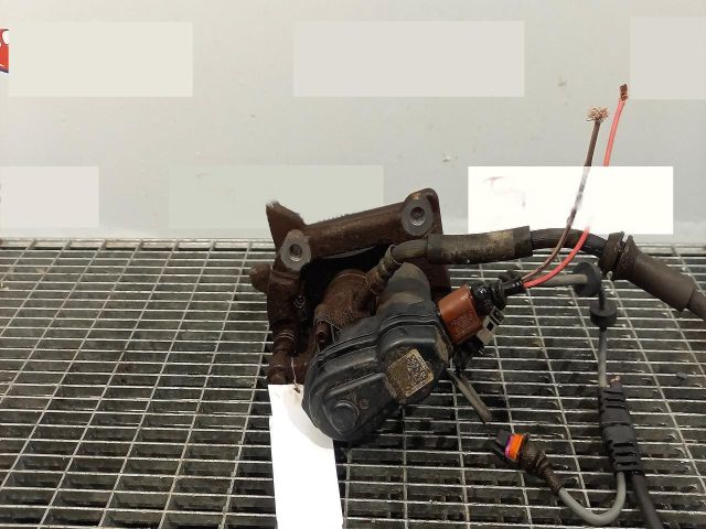 bontott AUDI A6 C7 Bal hátsó Féknyereg Munkahengerrel