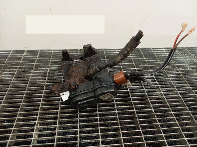 bontott AUDI A6 C7 Bal hátsó Féknyereg Munkahengerrel