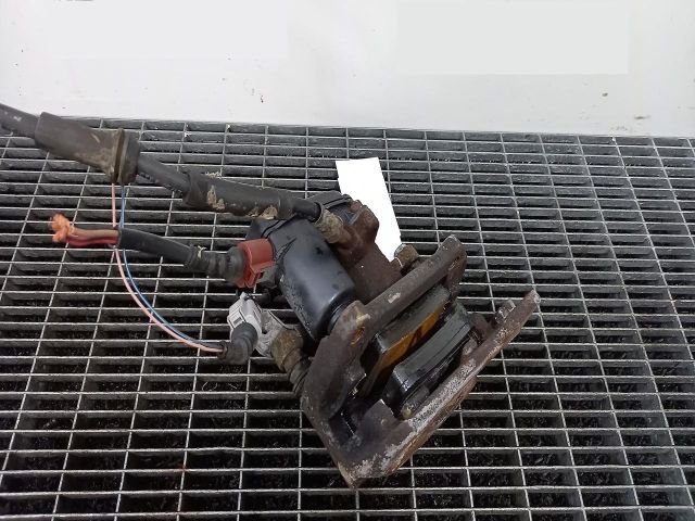 bontott AUDI A6 C7 Bal hátsó Féknyereg Munkahengerrel