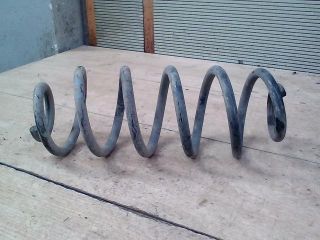 bontott AUDI A6 C7 Bal hátsó Rugó