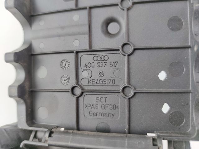 bontott AUDI A6 C7 Biztosítéktábla Motortér