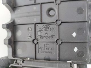 bontott AUDI A6 C7 Biztosítéktábla Motortér