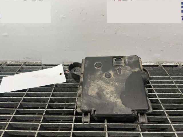 bontott AUDI A6 C7 Biztosítéktábla Motortér