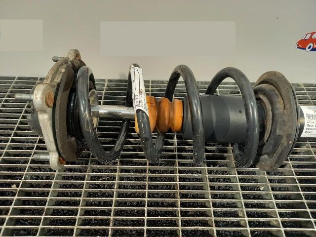 bontott AUDI A6 C7 Első Rugó