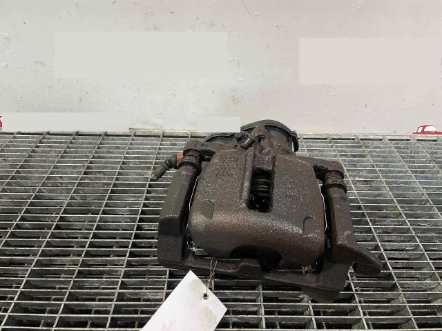 bontott AUDI A6 C7 Jobb hátsó Féknyereg Munkahengerrel