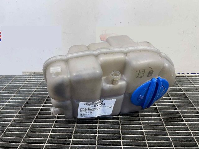 bontott AUDI A6 C7 Kiegyenlítő Tartály