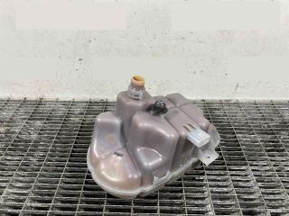 bontott AUDI A6 C7 Kiegyenlítő Tartály