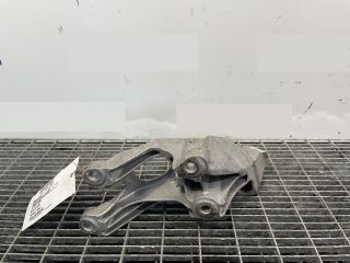 bontott AUDI A6 C7 Motor Tartó Bak Bal