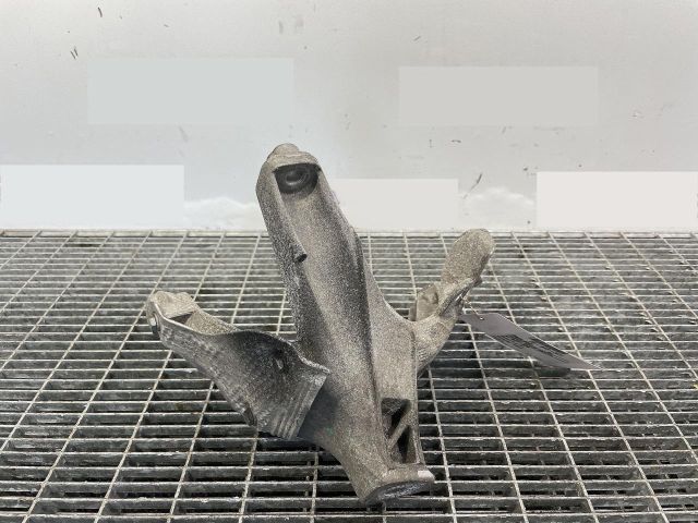 bontott AUDI A6 C7 Motor Tartó Bak Jobb