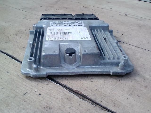 bontott AUDI A6 C7 Motorvezérlő